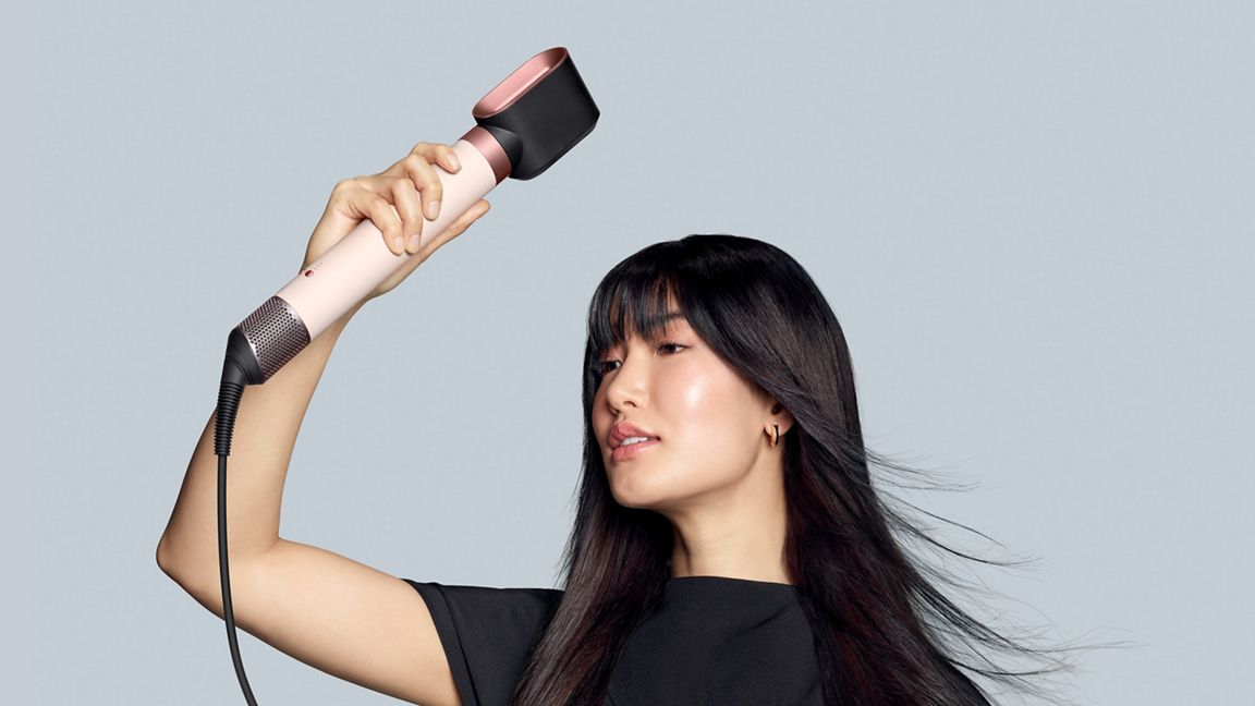 Neuer Dyson Airwrap Co-anda2x™ Multi-Haarstyler und -trockner – Straight+Wavy